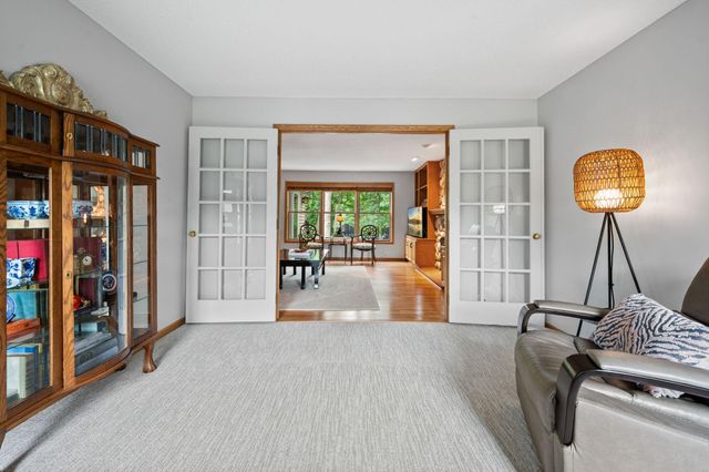 17727 Kingsway Path, Lakeville, MN 55044