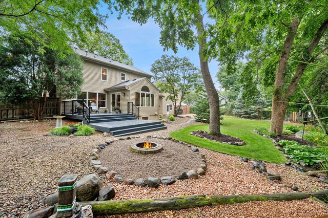 17727 Kingsway Path, Lakeville, MN 55044