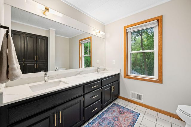 17727 Kingsway Path, Lakeville, MN 55044
