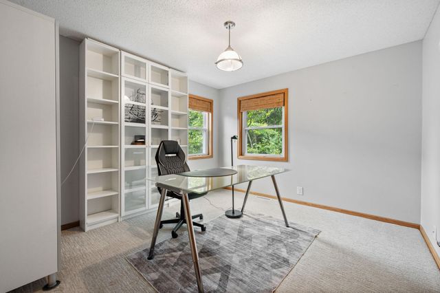 17727 Kingsway Path, Lakeville, MN 55044