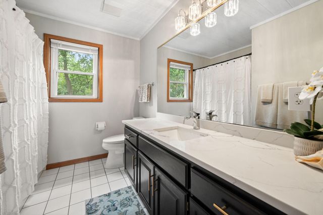17727 Kingsway Path, Lakeville, MN 55044