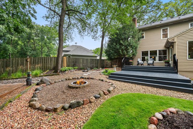 17727 Kingsway Path, Lakeville, MN 55044