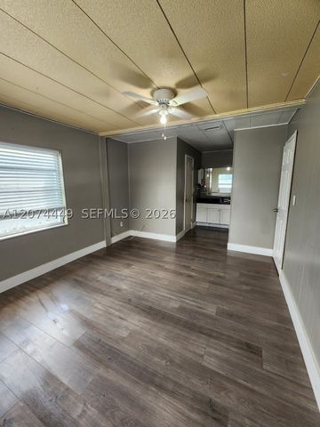 6520 Sandalfoot Blvd H, Boca Raton, FL 33428