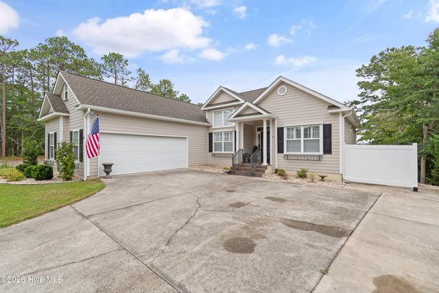 417 Lightwood Lane, Shallotte, NC 28470