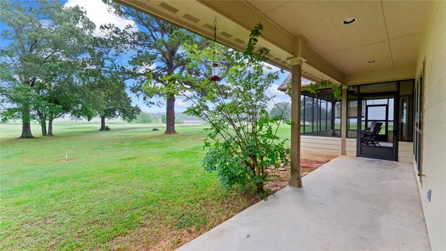 318 Jamestown Road, Trinity, TX 75862
