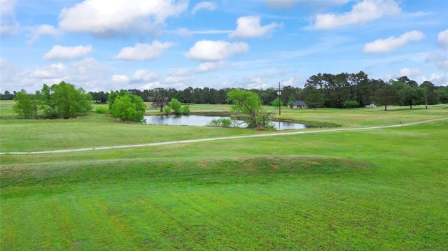 318 Jamestown Road, Trinity, TX 75862