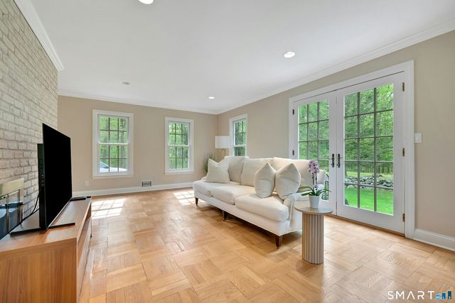 55 Stag Lane, Greenwich, CT 06831
