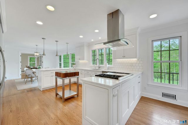 55 Stag Lane, Greenwich, CT 06831