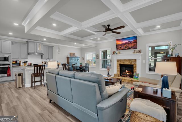 7129 Birch View Court, Flowery Branch, GA 30542