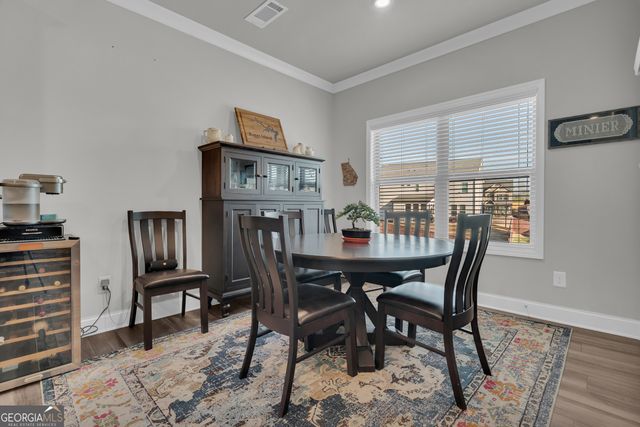 7129 Birch View Court, Flowery Branch, GA 30542