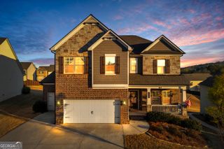 7129 Birch View Court, Flowery Branch, GA 30542