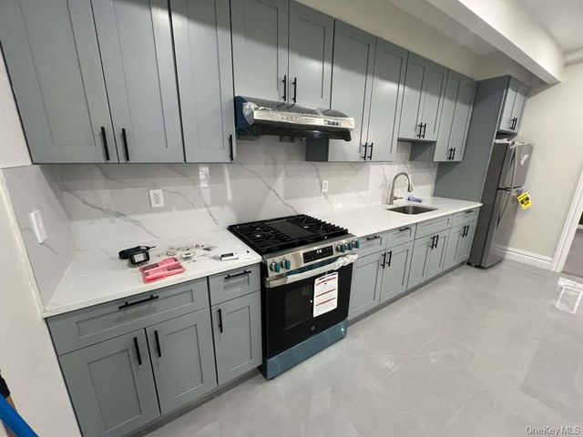 6114 Cloverdale Blvd, Bayside, NY 11364