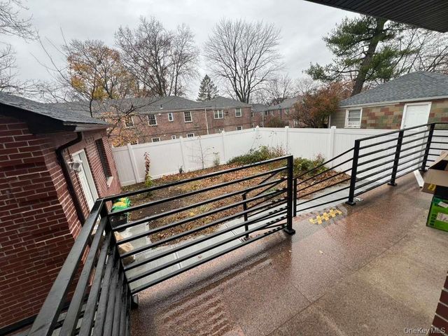 6114 Cloverdale Blvd, Bayside, NY 11364