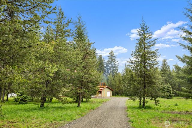 670 Silver Creek Road, Easton, WA 98925