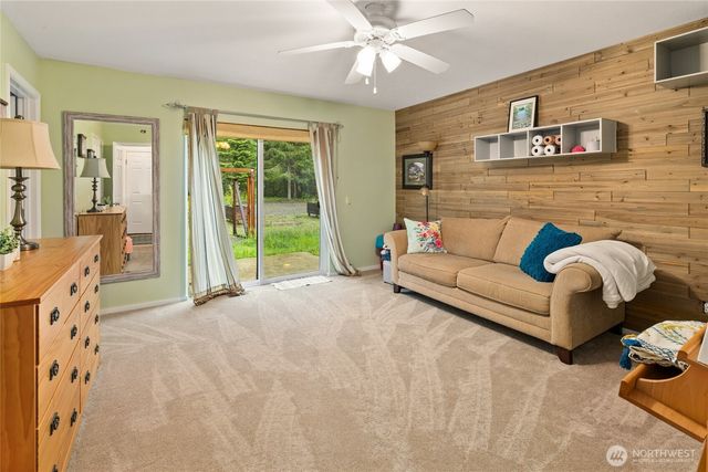 670 Silver Creek Road, Easton, WA 98925