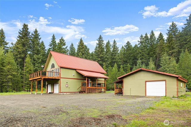 670 Silver Creek Road, Easton, WA 98925