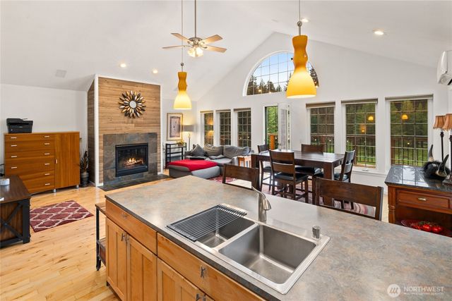 670 Silver Creek Road, Easton, WA 98925