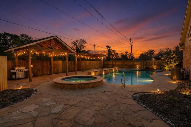 1008 Mockingbird Lane, Richwood, TX 77531