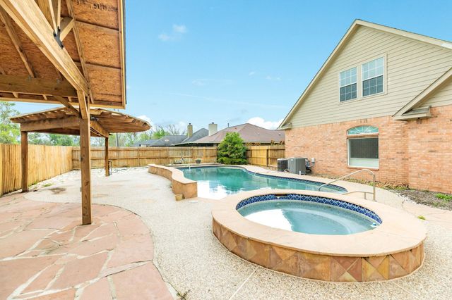 1008 Mockingbird Lane, Richwood, TX 77531