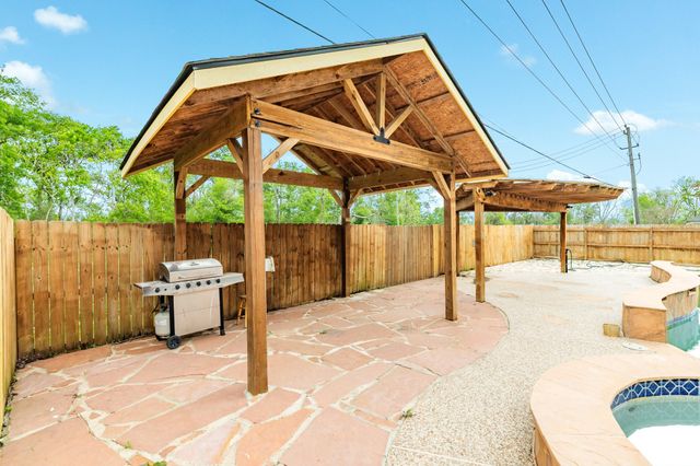 1008 Mockingbird Lane, Richwood, TX 77531