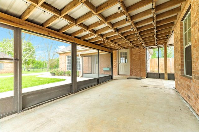 1008 Mockingbird Lane, Richwood, TX 77531