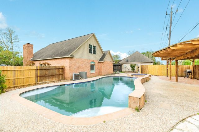 1008 Mockingbird Lane, Richwood, TX 77531