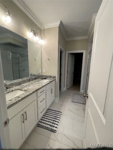 33 Riverhills Drive, Tallassee, AL 36078