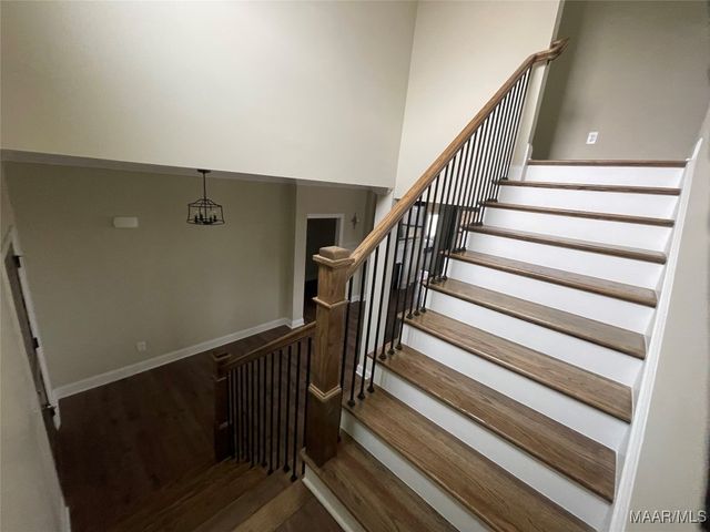 33 Riverhills Drive, Tallassee, AL 36078