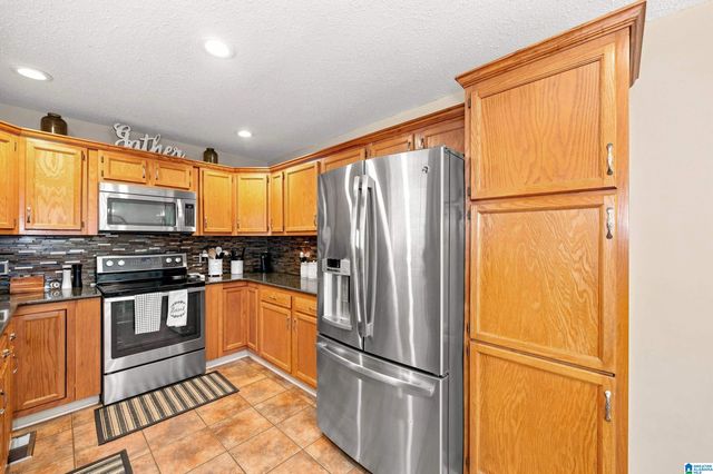 865 GRAVES GAP ROAD, Hayden, AL 35079