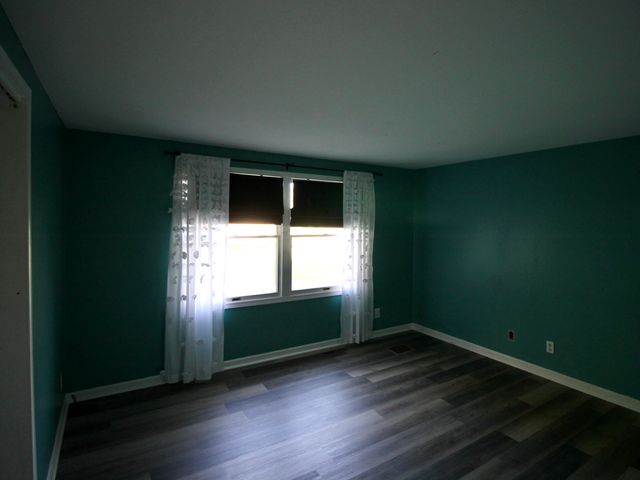 12768 Valley Drive, Wayland, MI 49348