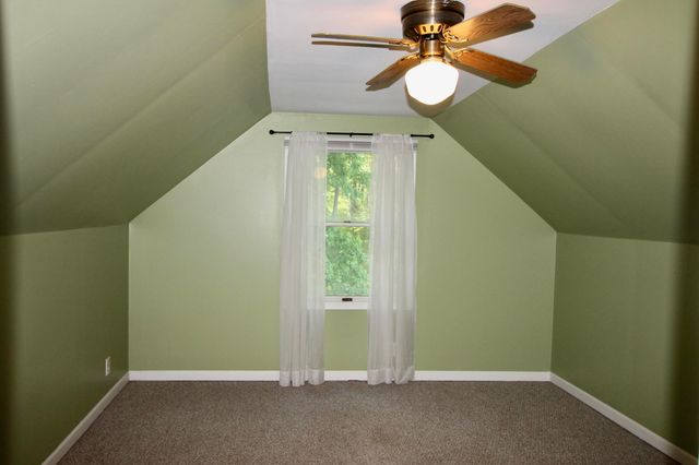 12768 Valley Drive, Wayland, MI 49348