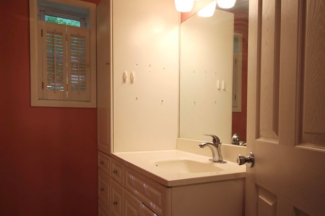 12768 Valley Drive, Wayland, MI 49348