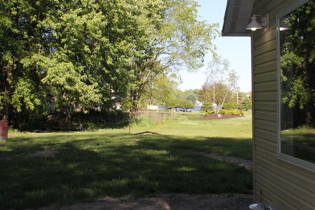 12768 Valley Drive, Wayland, MI 49348
