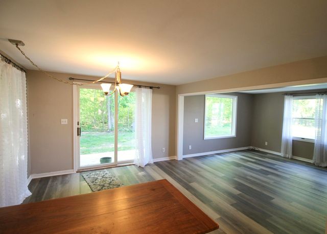 12768 Valley Drive, Wayland, MI 49348