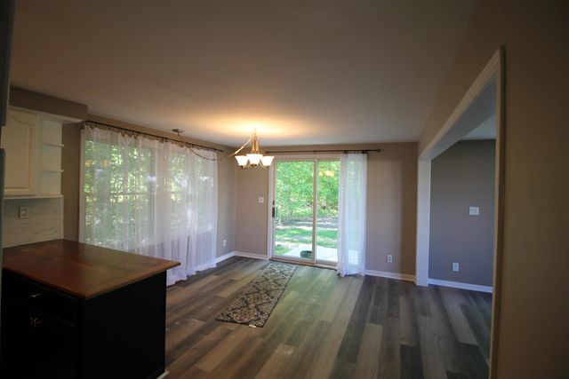 12768 Valley Drive, Wayland, MI 49348