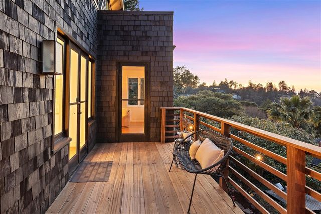 5807 Colton Blvd, Oakland, CA 94611