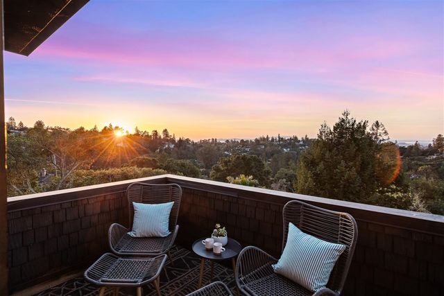 5807 Colton Blvd, Oakland, CA 94611