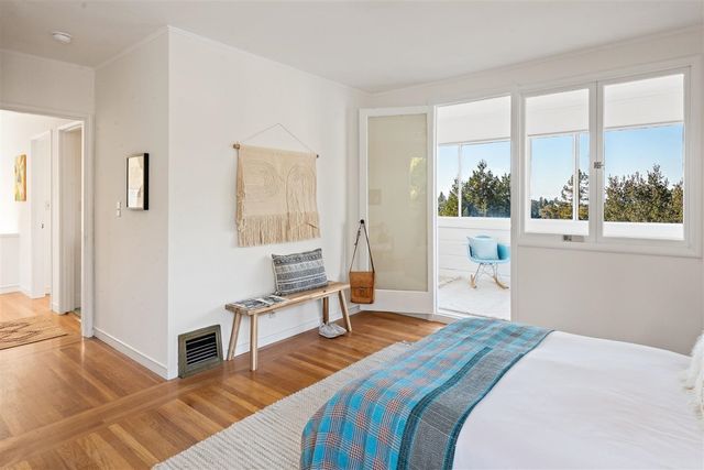 5807 Colton Blvd, Oakland, CA 94611