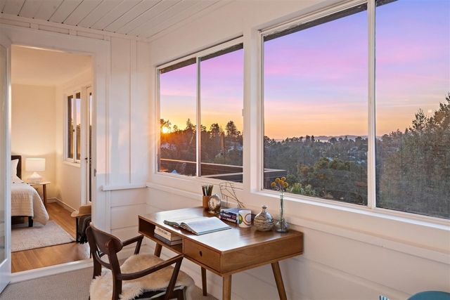 5807 Colton Blvd, Oakland, CA 94611