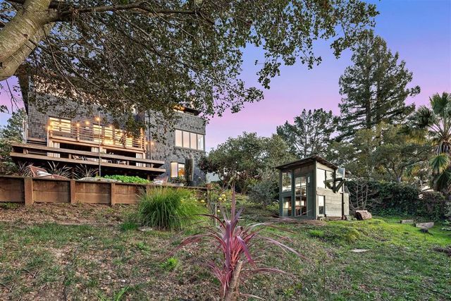 5807 Colton Blvd, Oakland, CA 94611