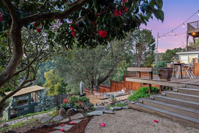 5807 Colton Blvd, Oakland, CA 94611