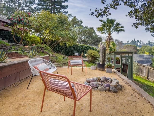 5807 Colton Blvd, Oakland, CA 94611