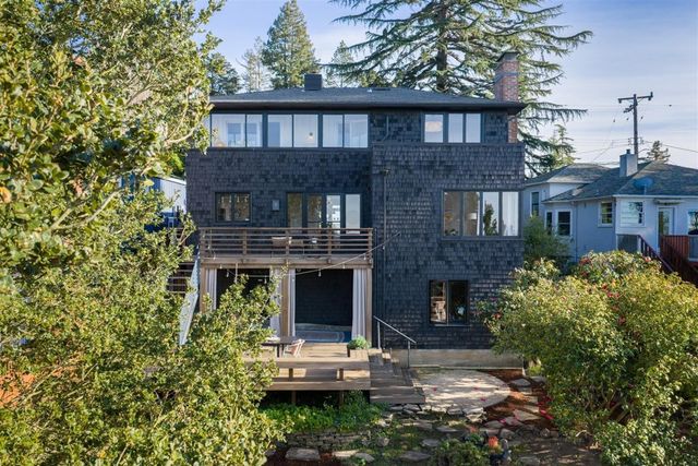 5807 Colton Blvd, Oakland, CA 94611