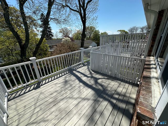 245 Unquowa Road 44, Fairfield, CT 06824