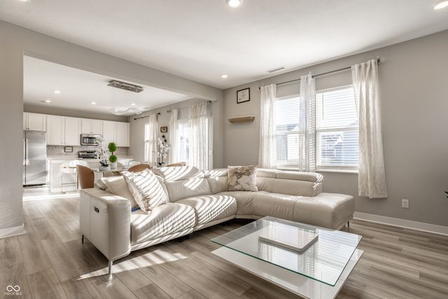 2073 Bauer Creek Drive, Whitestown, IN 46075