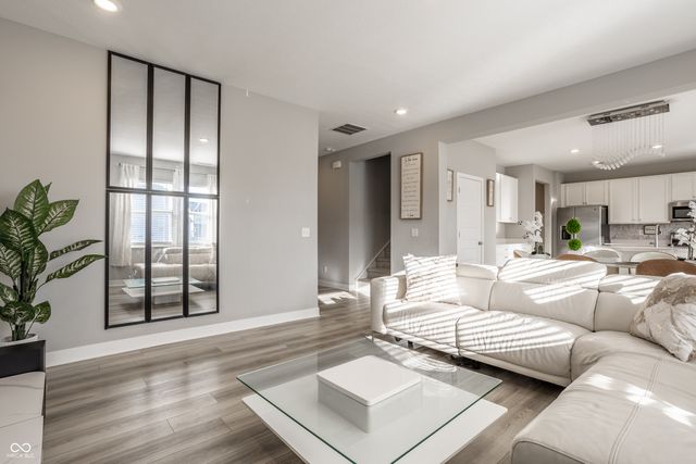 2073 Bauer Creek Drive, Whitestown, IN 46075