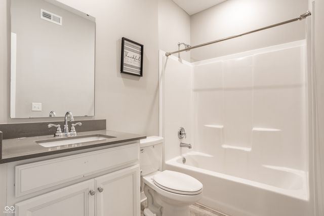 2073 Bauer Creek Drive, Whitestown, IN 46075