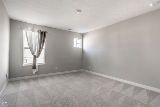 2073 Bauer Creek Drive, Whitestown, IN 46075