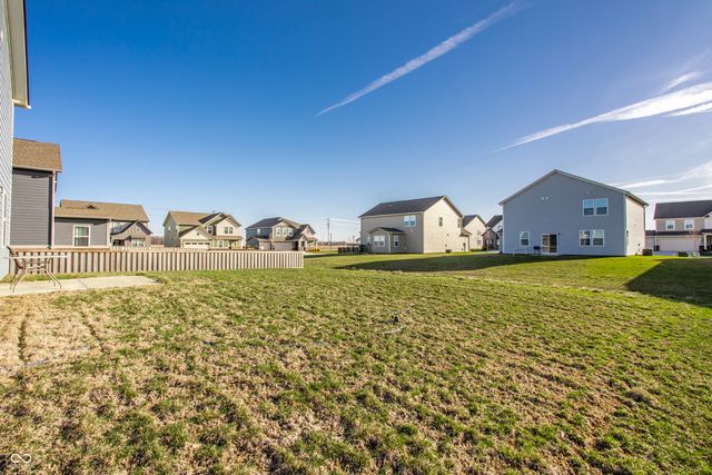2073 Bauer Creek Drive, Whitestown, IN 46075