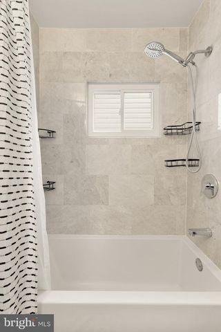 1670 MONTELLO AVE NE, Washington, DC 20002